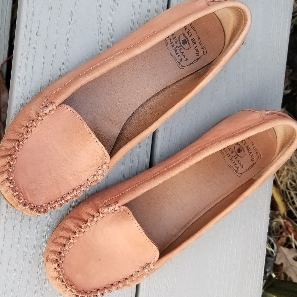 Lucky Brand women's 8.5 flat
